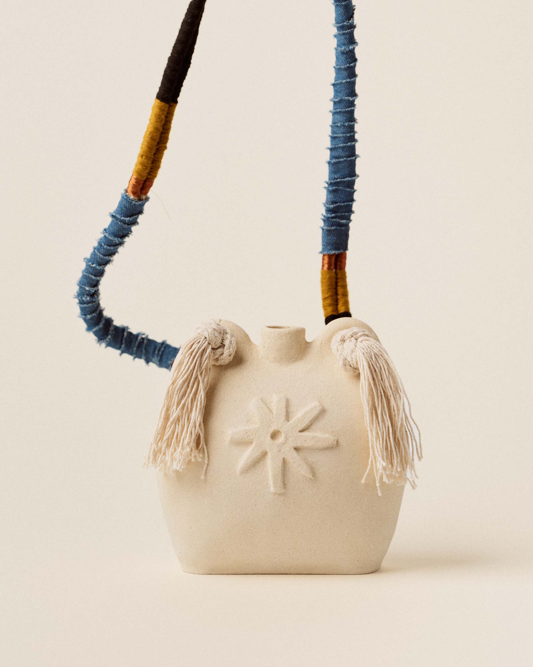 Bud vase